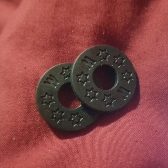 Guitar Strap Safety Lock 6 pack - Picture 2 of 5